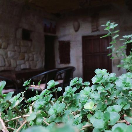 Naturels Cave House Юргюп Екстериор снимка