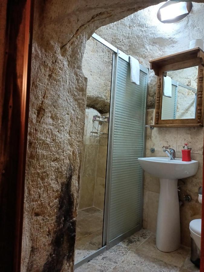 Naturels Cave House Юргюп Екстериор снимка