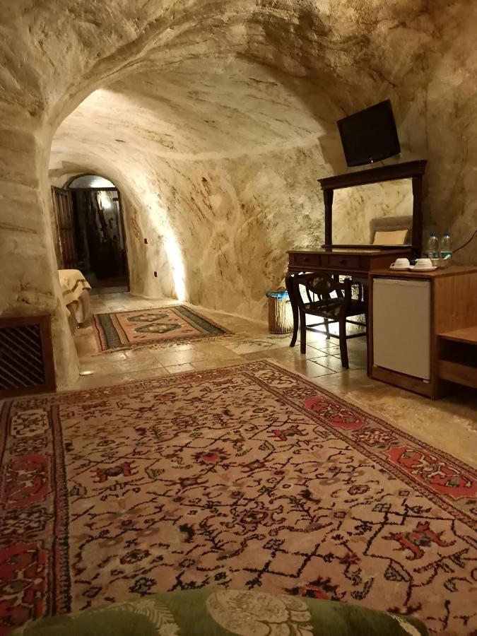 Naturels Cave House Юргюп Екстериор снимка