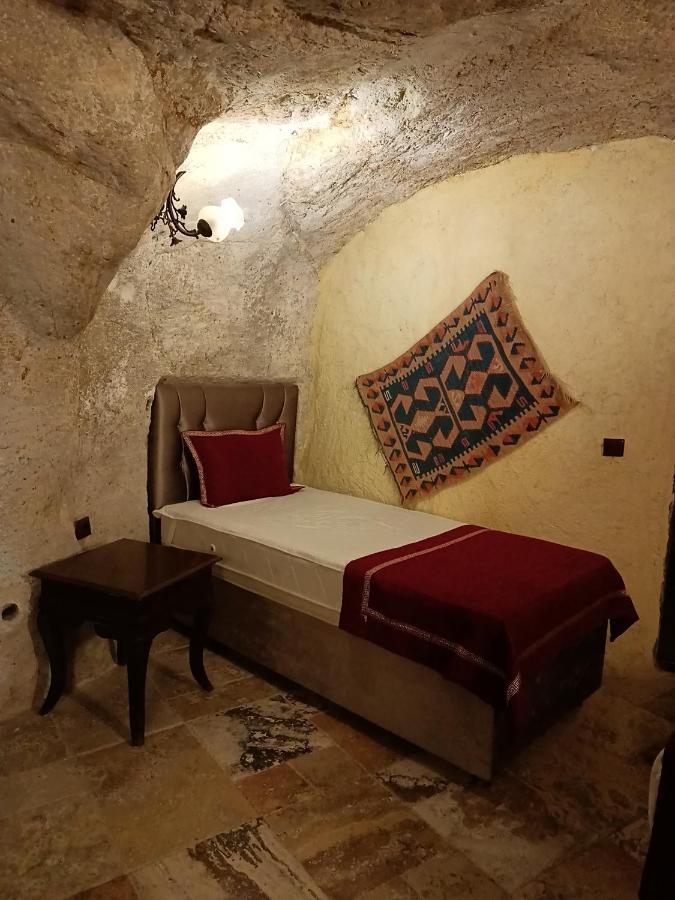 Naturels Cave House Юргюп Екстериор снимка