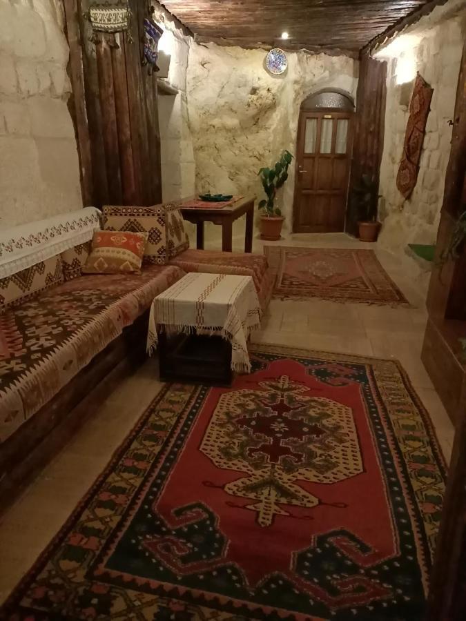 Naturels Cave House Юргюп Екстериор снимка