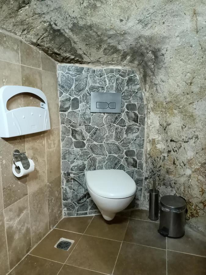 Naturels Cave House Юргюп Екстериор снимка