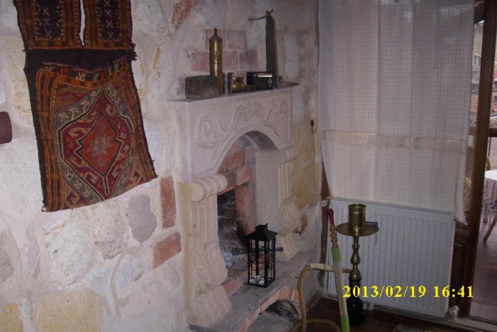 Naturels Cave House Юргюп Екстериор снимка