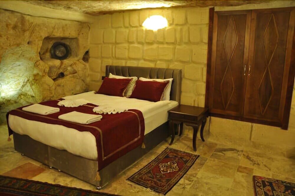 Naturels Cave House Юргюп Екстериор снимка